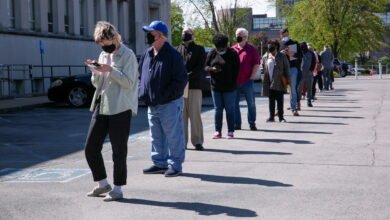 Job Openings Continue to Fall as the Labor Market Slows